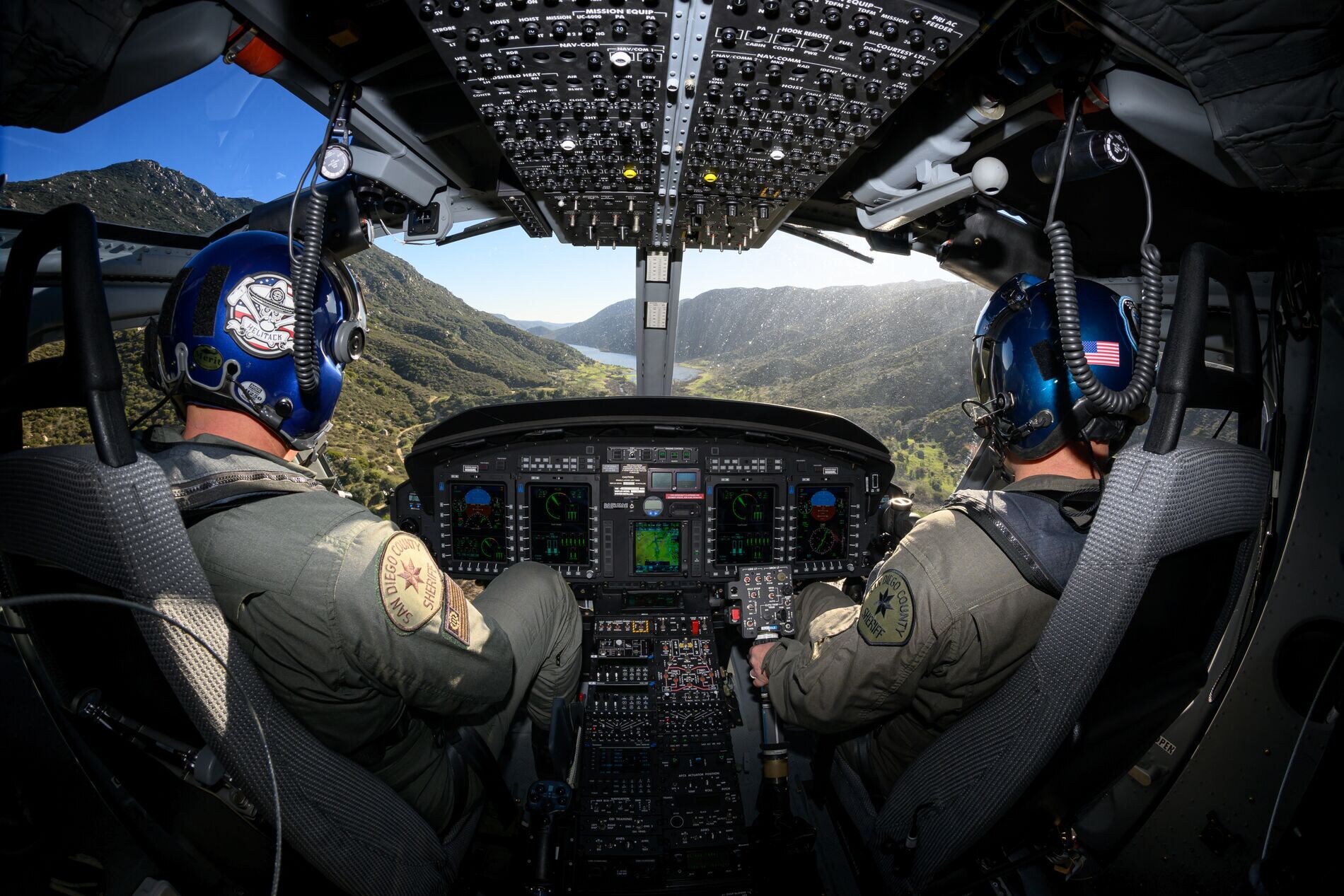 Subaru-Bell-412EPX-Cockpit