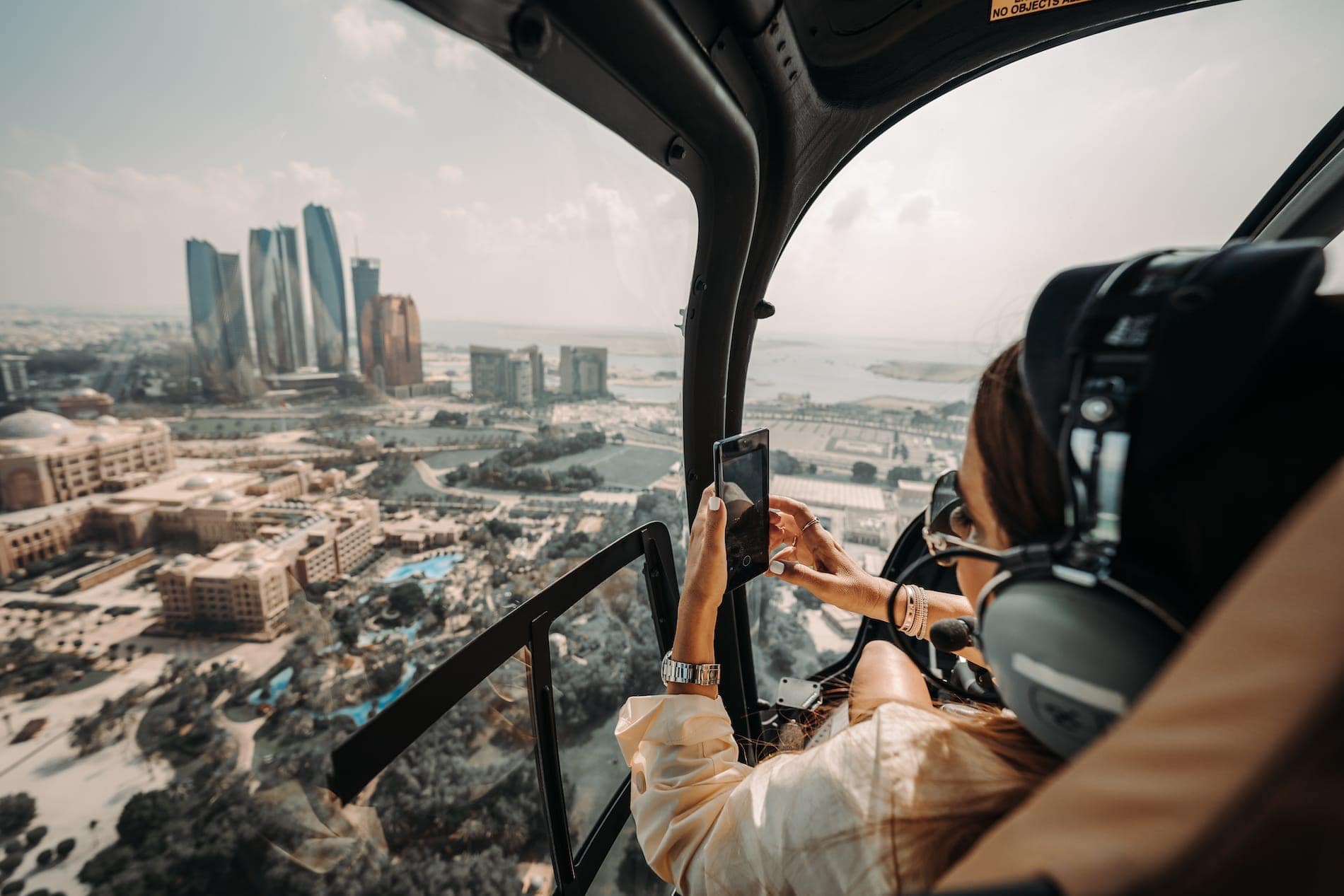 Bell 505 Dubai Influencer-Flug