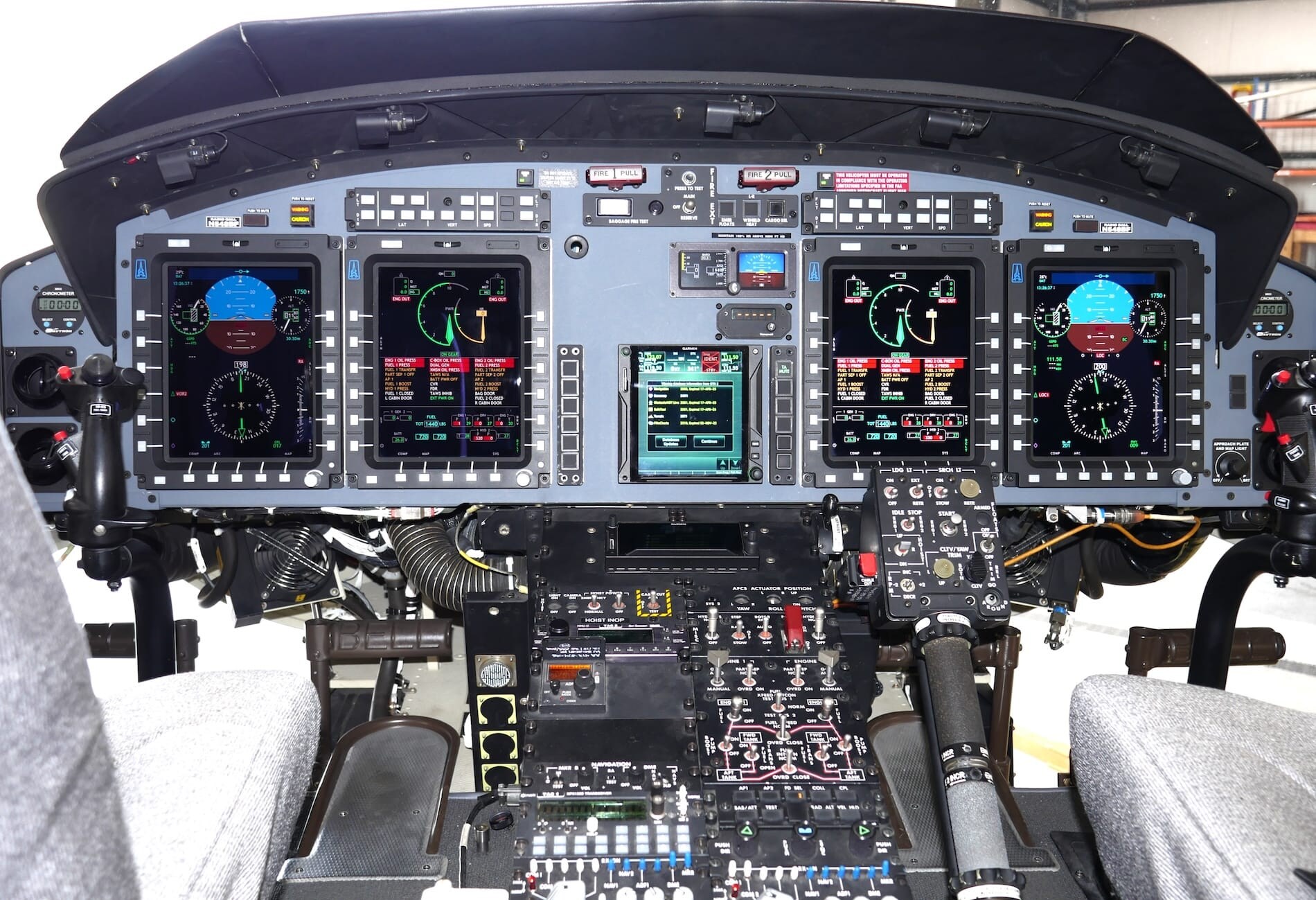 Piney-mro-Cockpit-zuvor