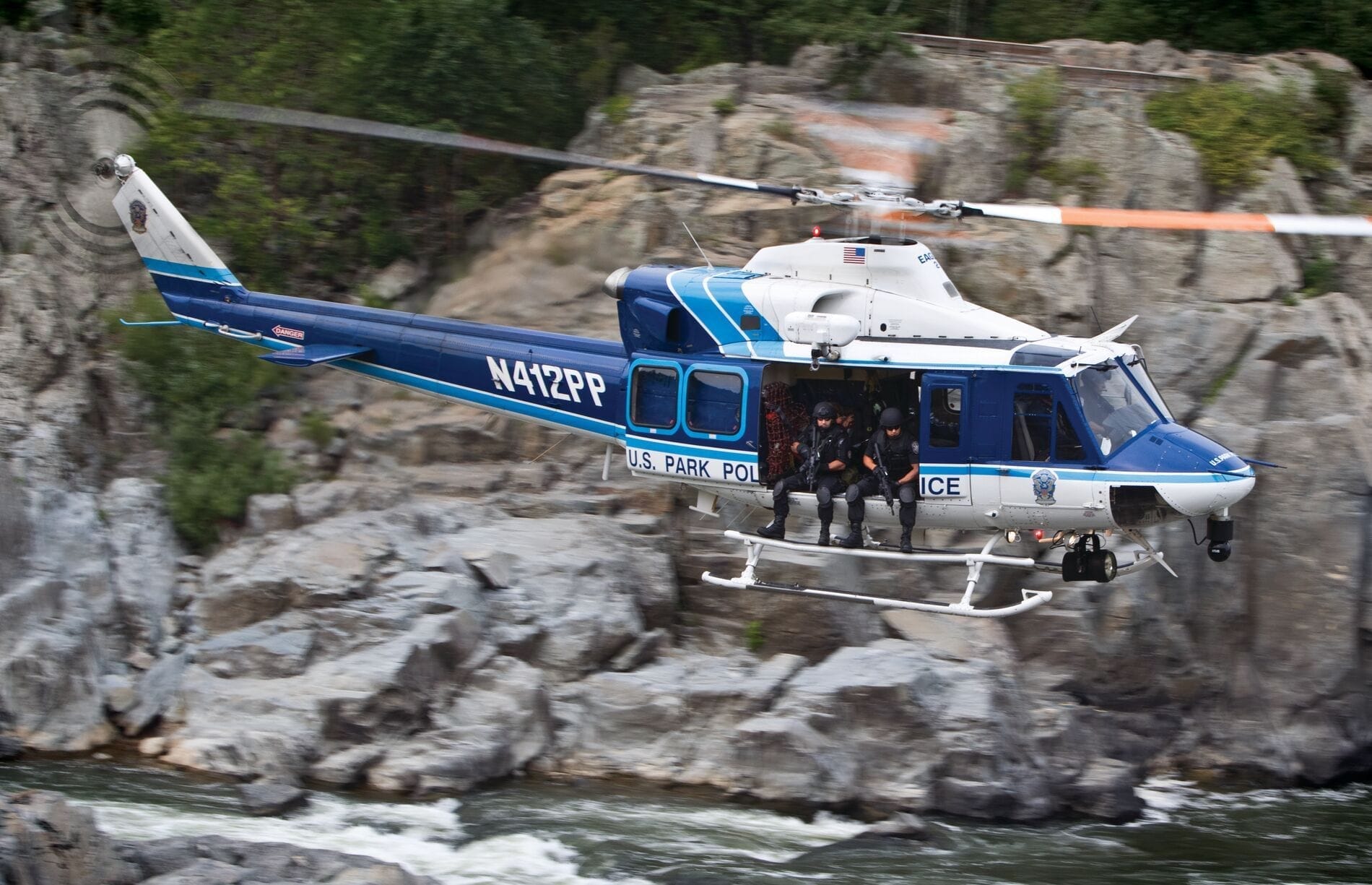 Bell 412_LE_US Park Police