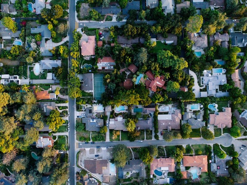 Bild auf ein Wohngebiet aus der Vogelperspektive